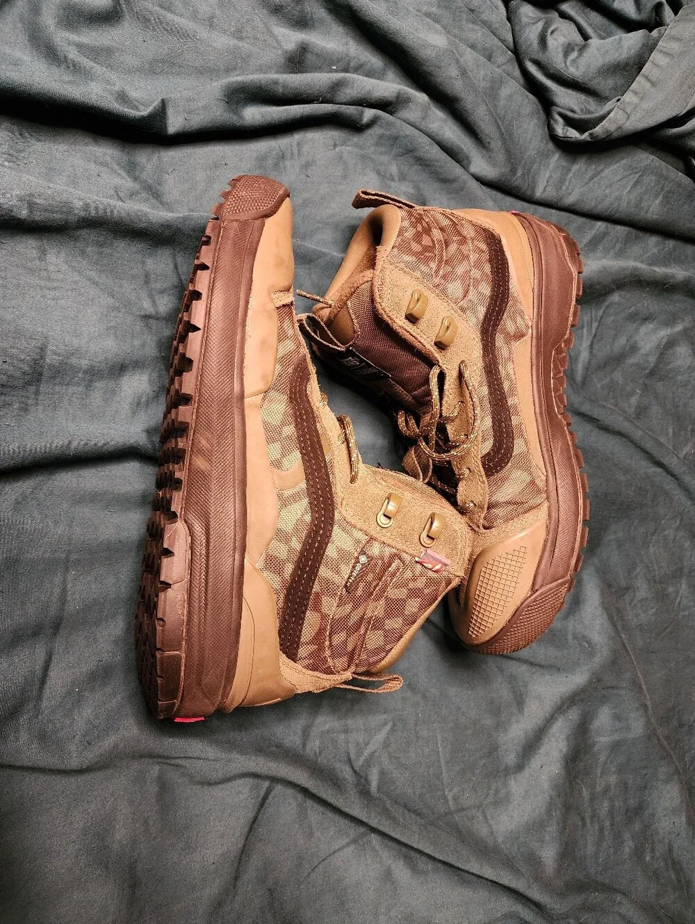 Vans Ultrarange Men's Tactical Olive High-Top Sneakers